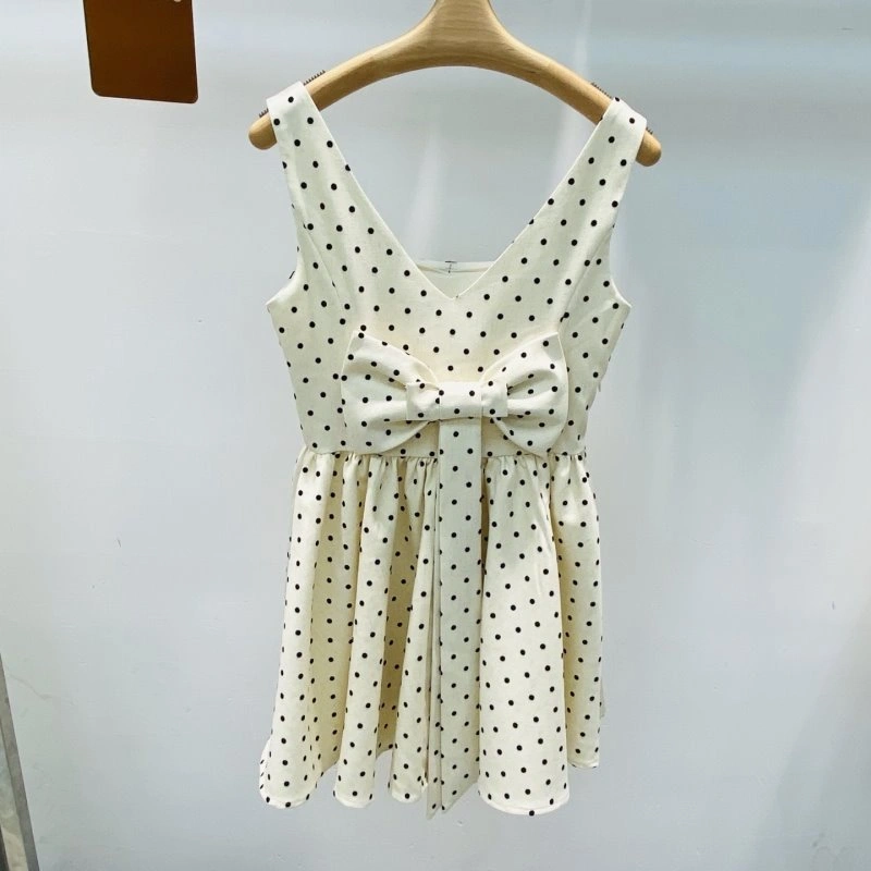 Minimalist Unclassified Brand Dress 148039