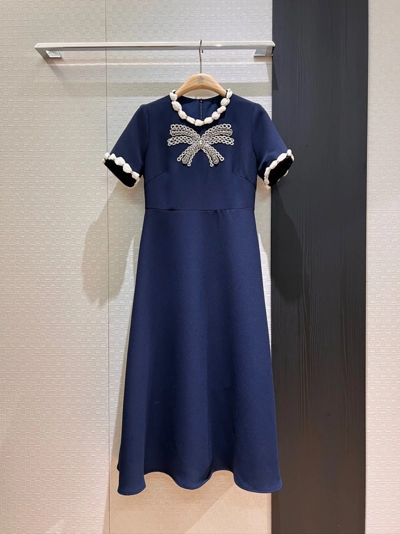 Lightweight Unclassified Brand Dress 147960