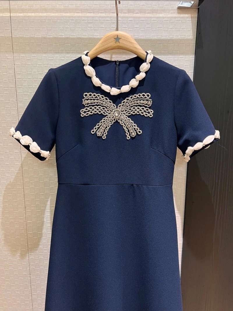 Lightweight Unclassified Brand Dress 147960