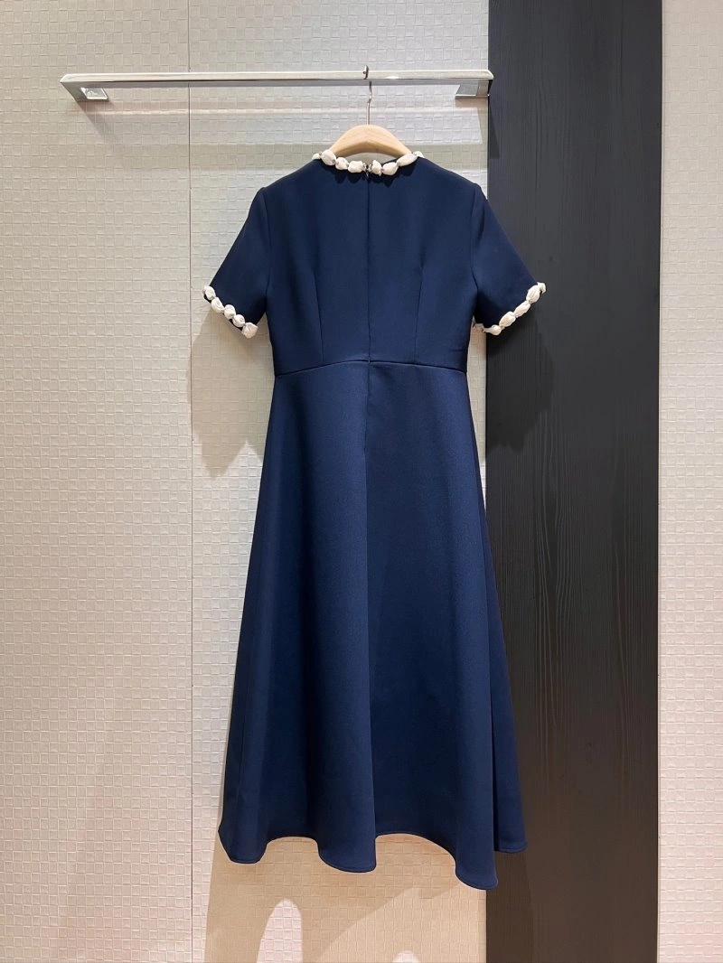 Lightweight Unclassified Brand Dress 147960