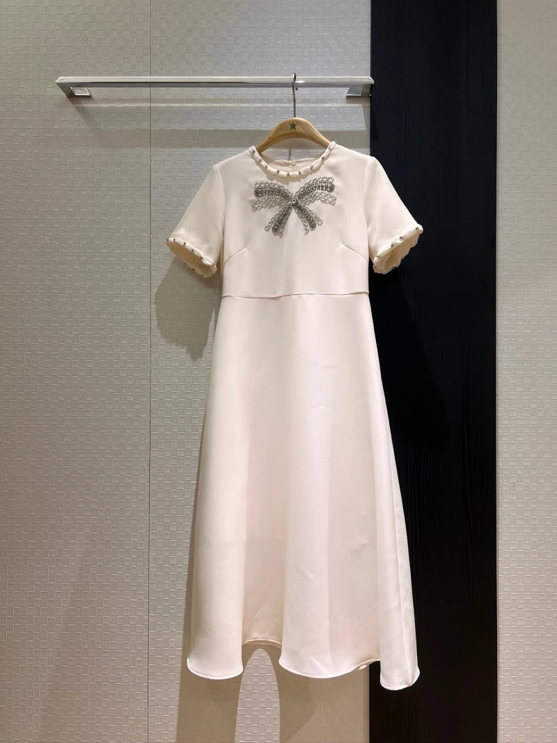 Bold Unclassified Brand Dress 147965