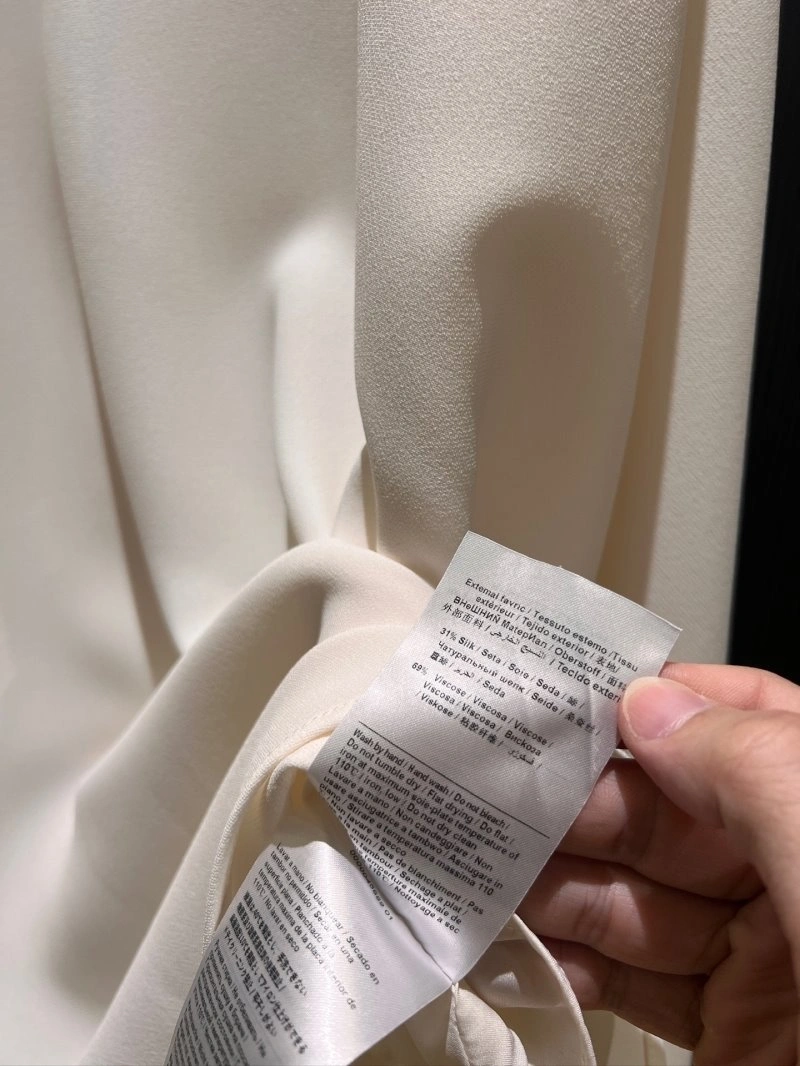 Bold Unclassified Brand Dress 147965