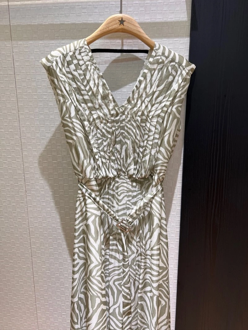 Comfortable Unclassified Brand Dress 147961