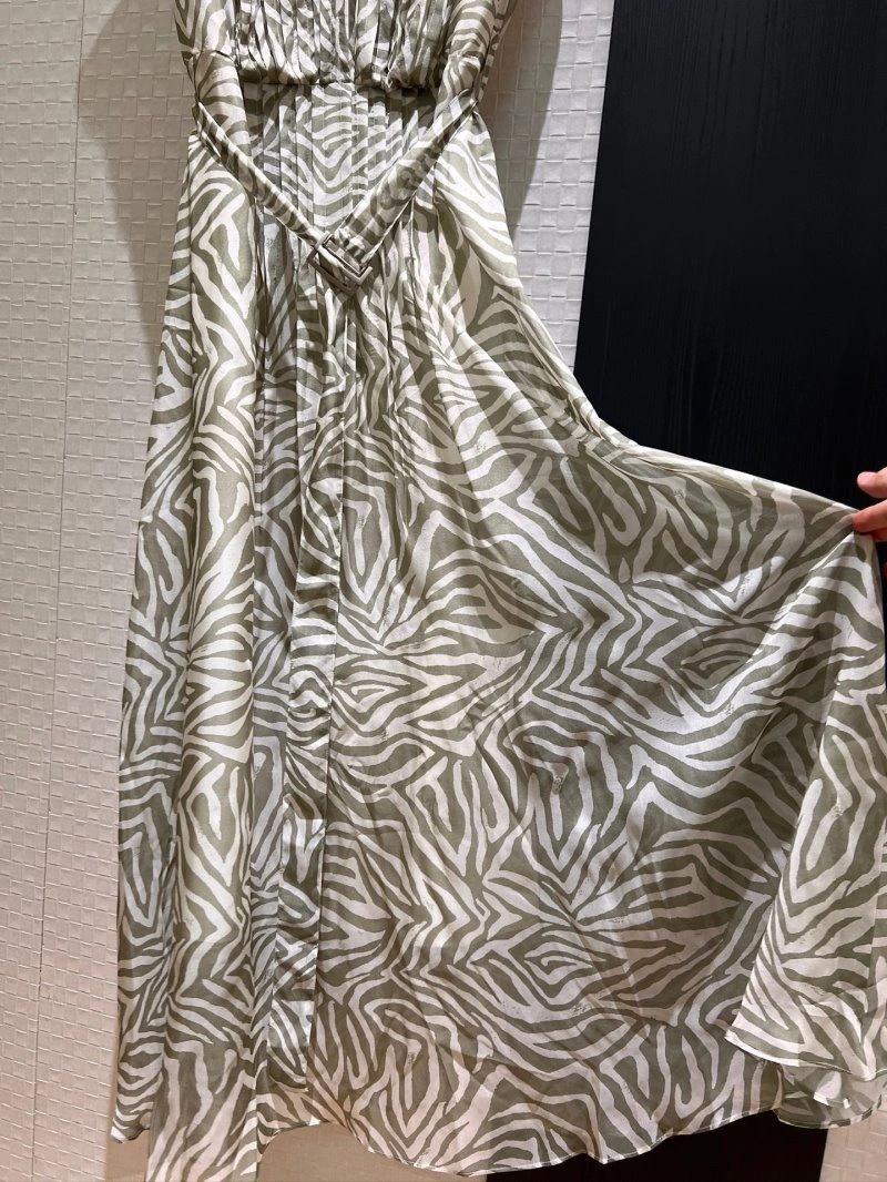 Comfortable Unclassified Brand Dress 147961