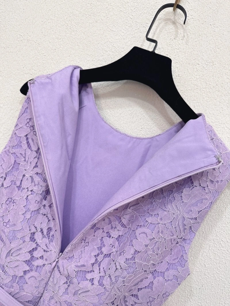 UrbanChic Unclassified Brand Dress 147941