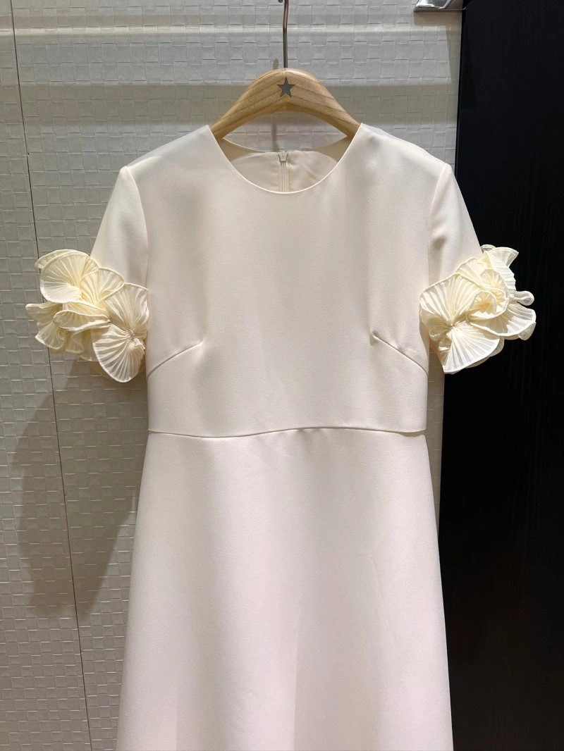 Efficient Unclassified Brand Dress 147917