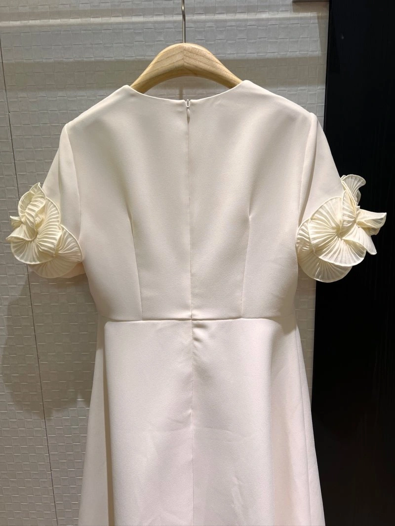 Efficient Unclassified Brand Dress 147917
