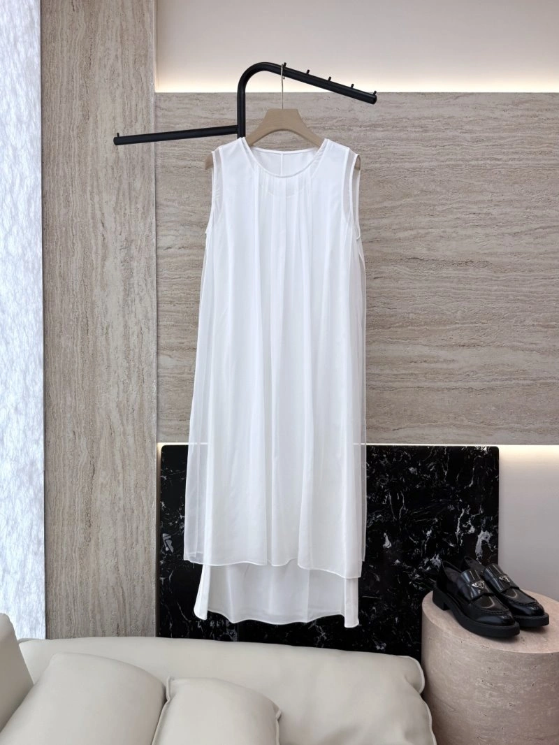 UrbanChic Unclassified Brand Dress 147897
