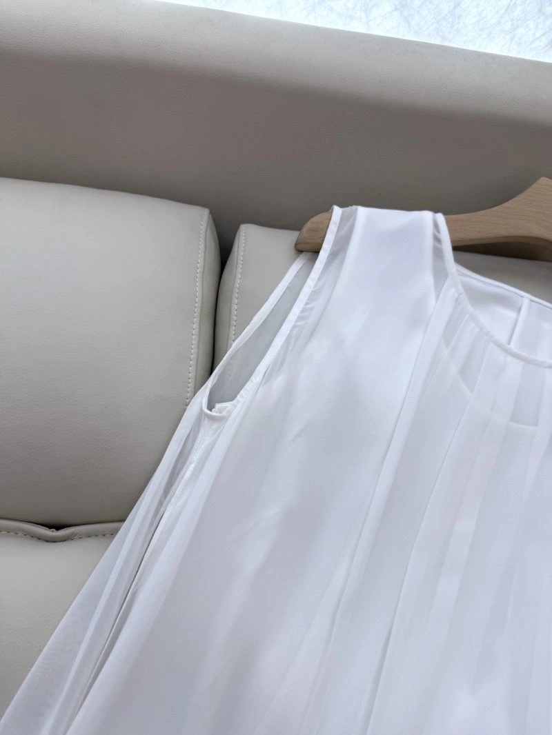 UrbanChic Unclassified Brand Dress 147897