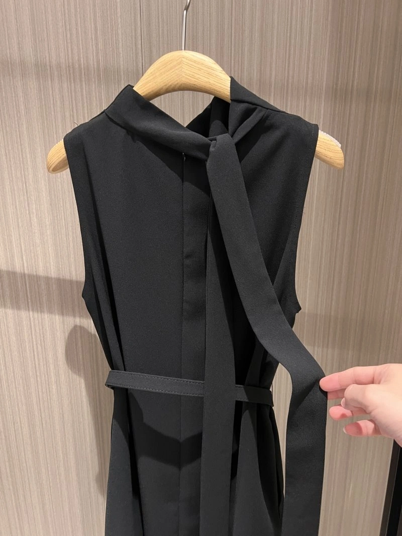 Tailored Unclassified Brand Dress 147850