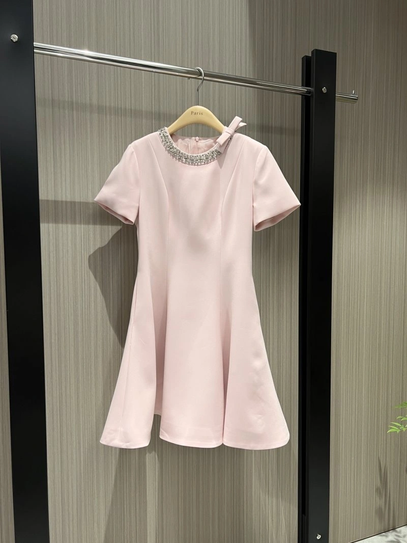 Bold Unclassified Brand Dress 147789