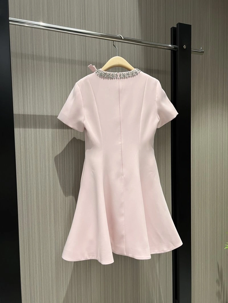 Bold Unclassified Brand Dress 147789
