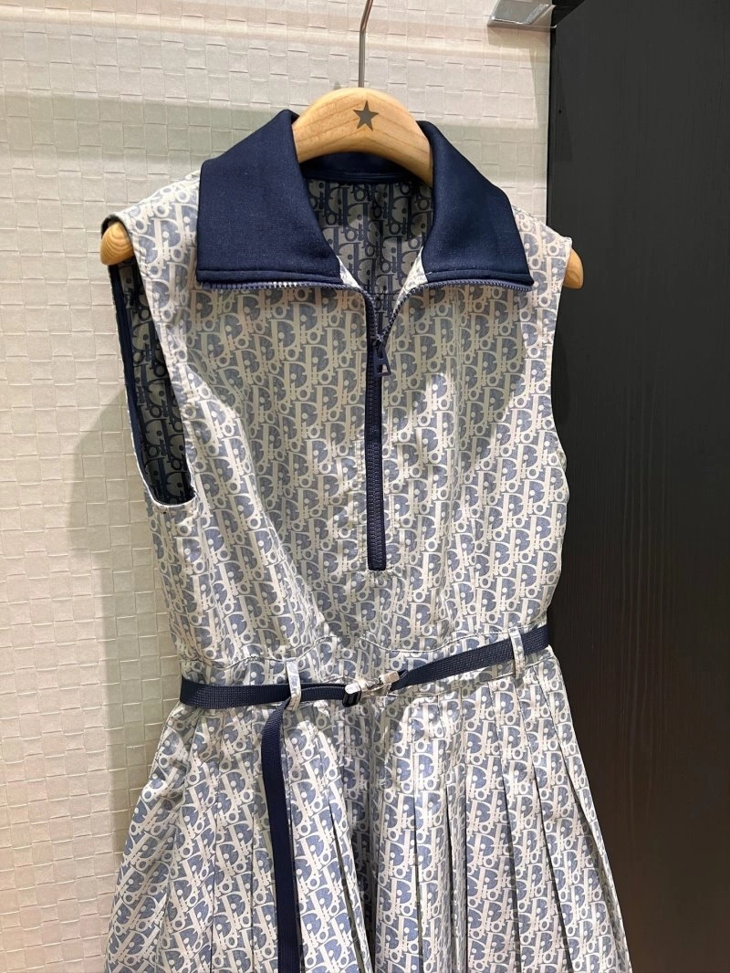 Unique Unclassified Brand Dress 147792
