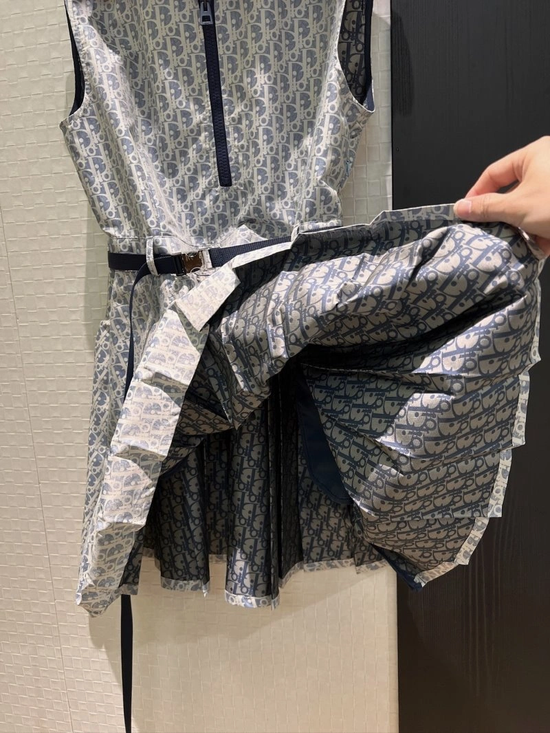 Unique Unclassified Brand Dress 147792