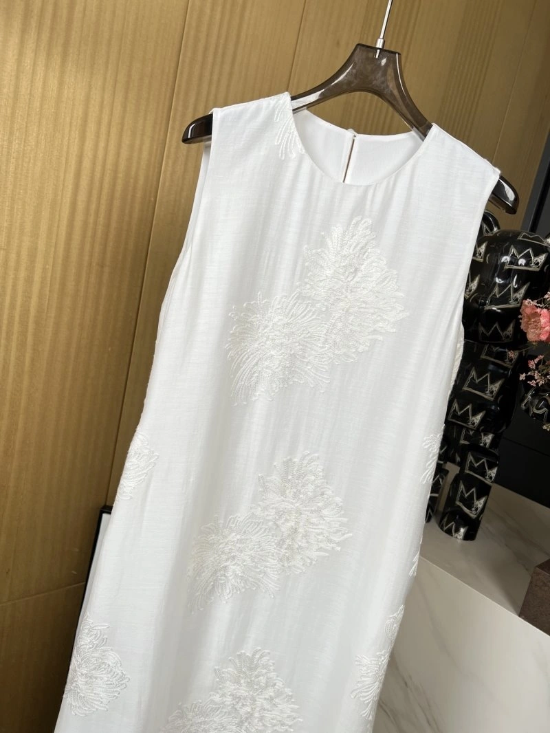 RelaxedFit Unclassified Brand Dress 147781