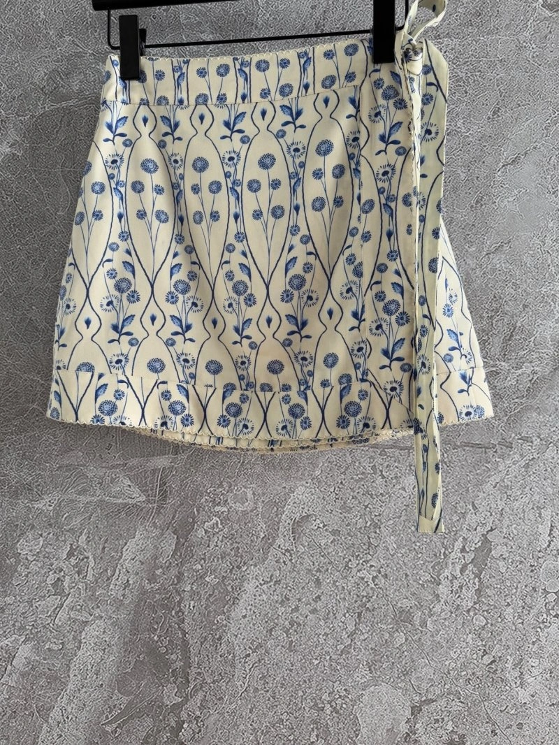 Minimalist Unclassified Brand Dress 154176