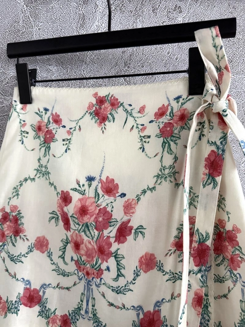 Attractive Unclassified Brand Dress 154171