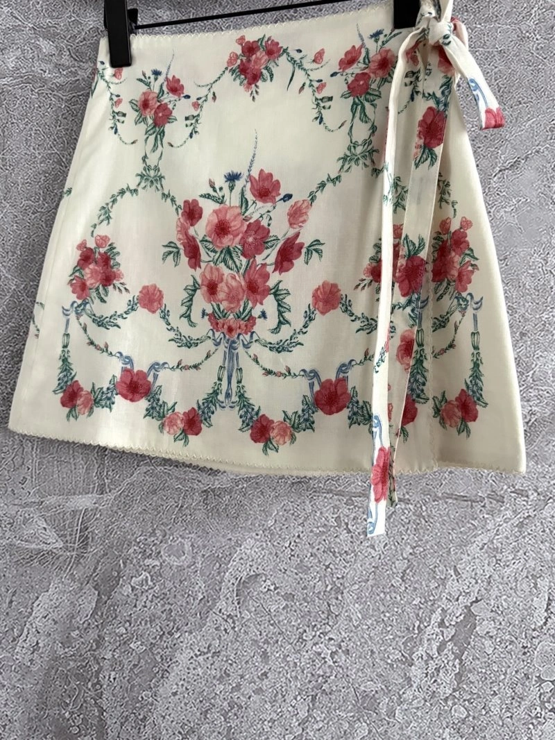 Attractive Unclassified Brand Dress 154171