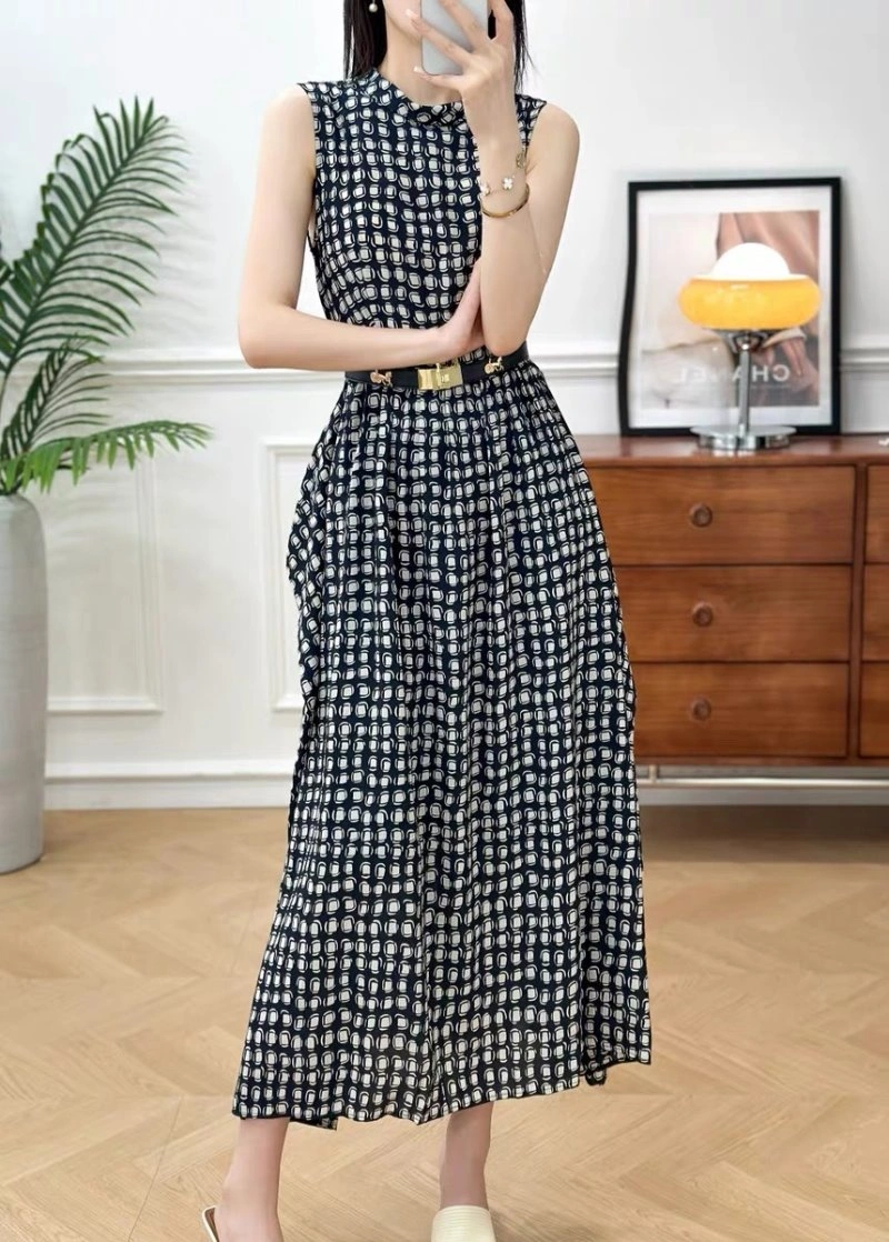 Vibrant Unclassified Brand Dress 154148