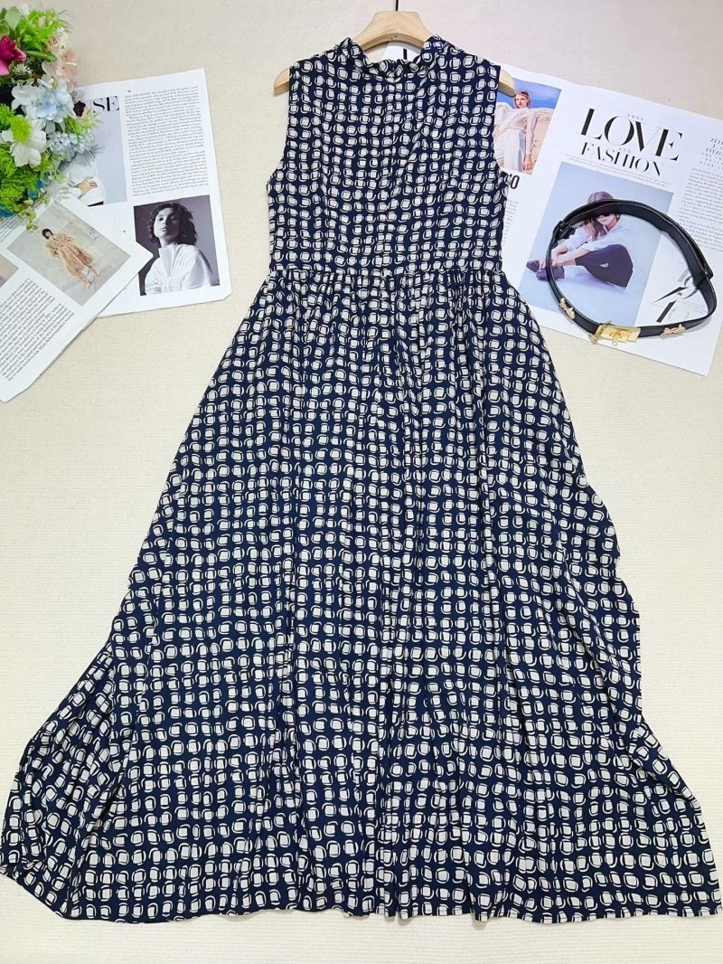 Vibrant Unclassified Brand Dress 154148