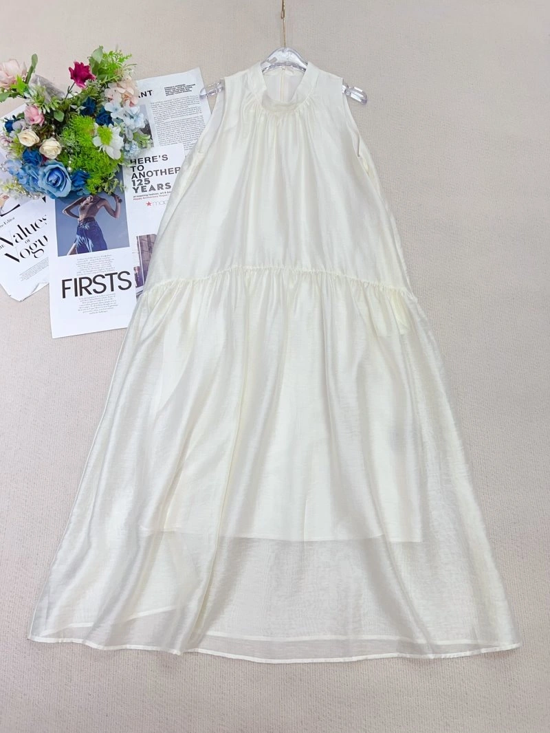 Minimalist Unclassified Brand Dress 154088