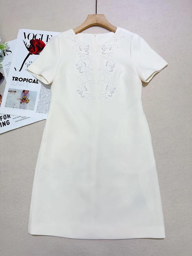 TimelessDesign Unclassified Brand Dress 154053