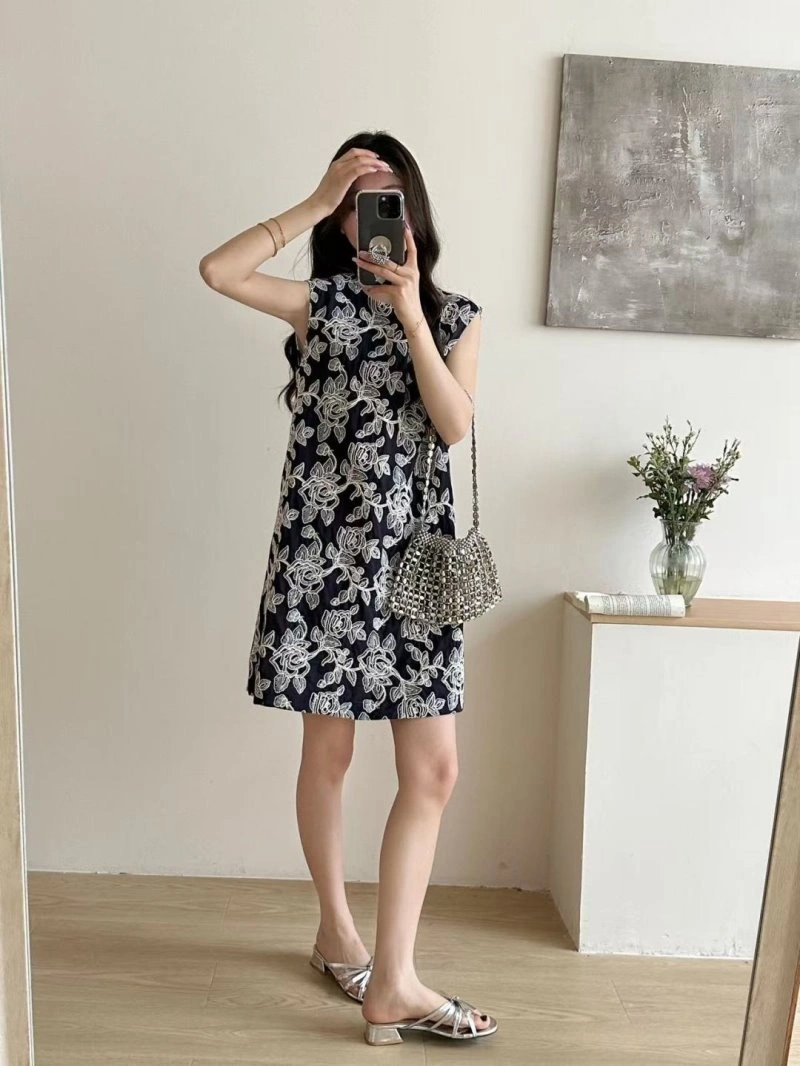 Fashionable Unclassified Brand Dress 153989