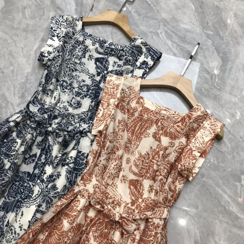 Functional Unclassified Brand Dress 152936