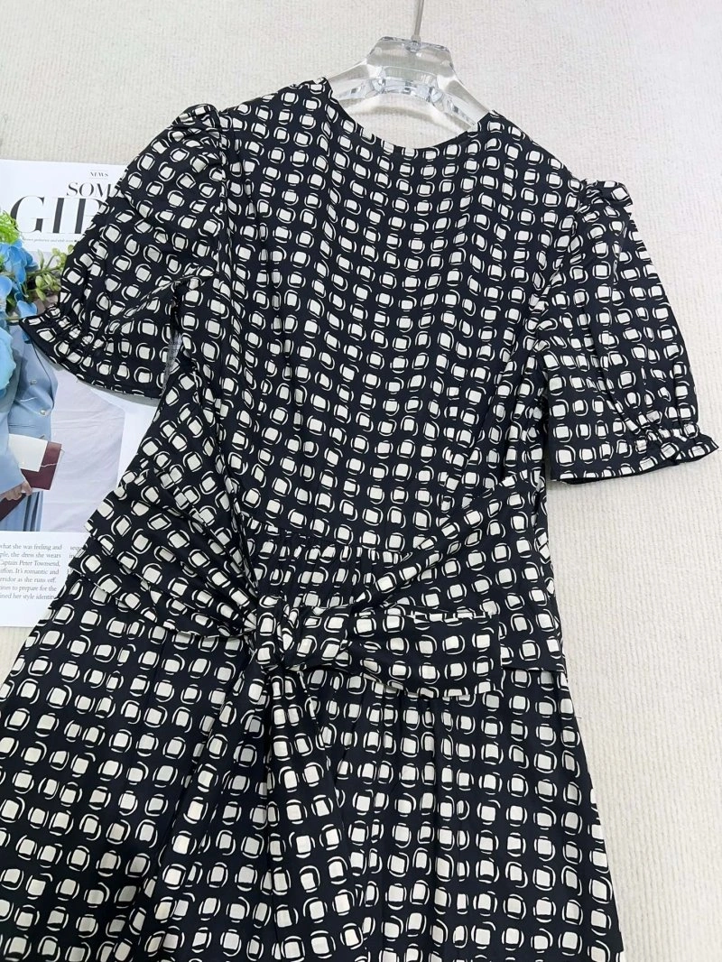 Unclassified Brand Dress EasyCare 152804