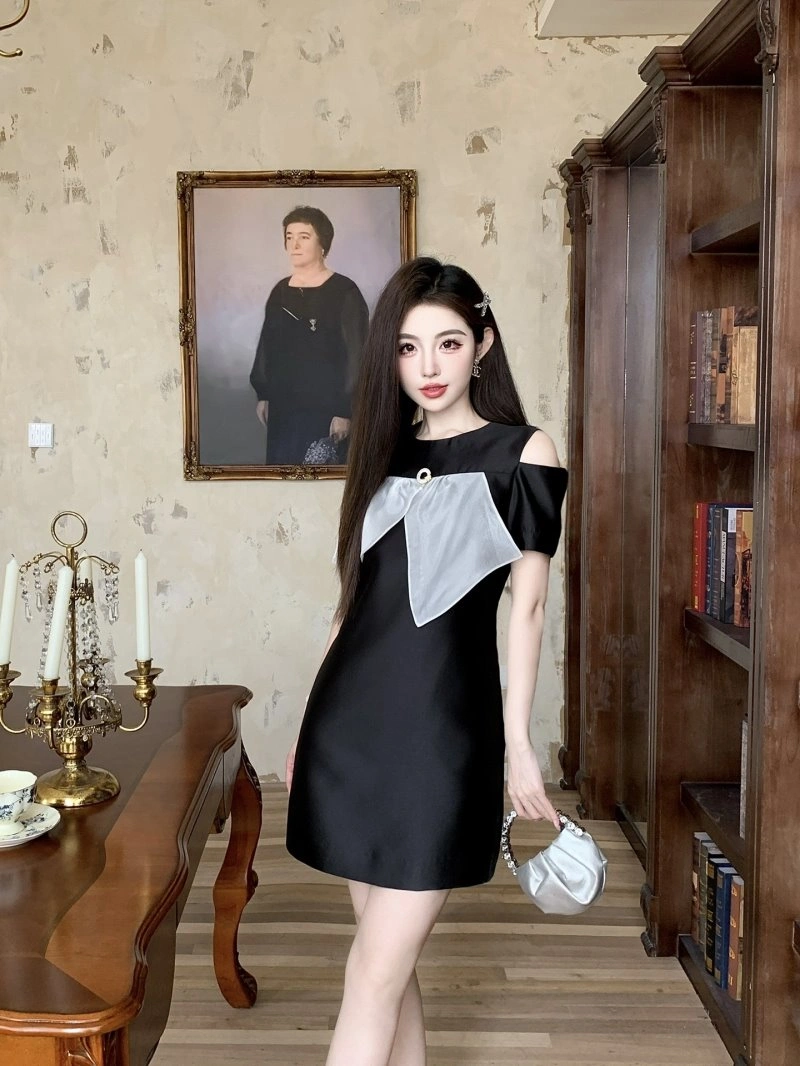 Attractive Unclassified Brand Dress 152744