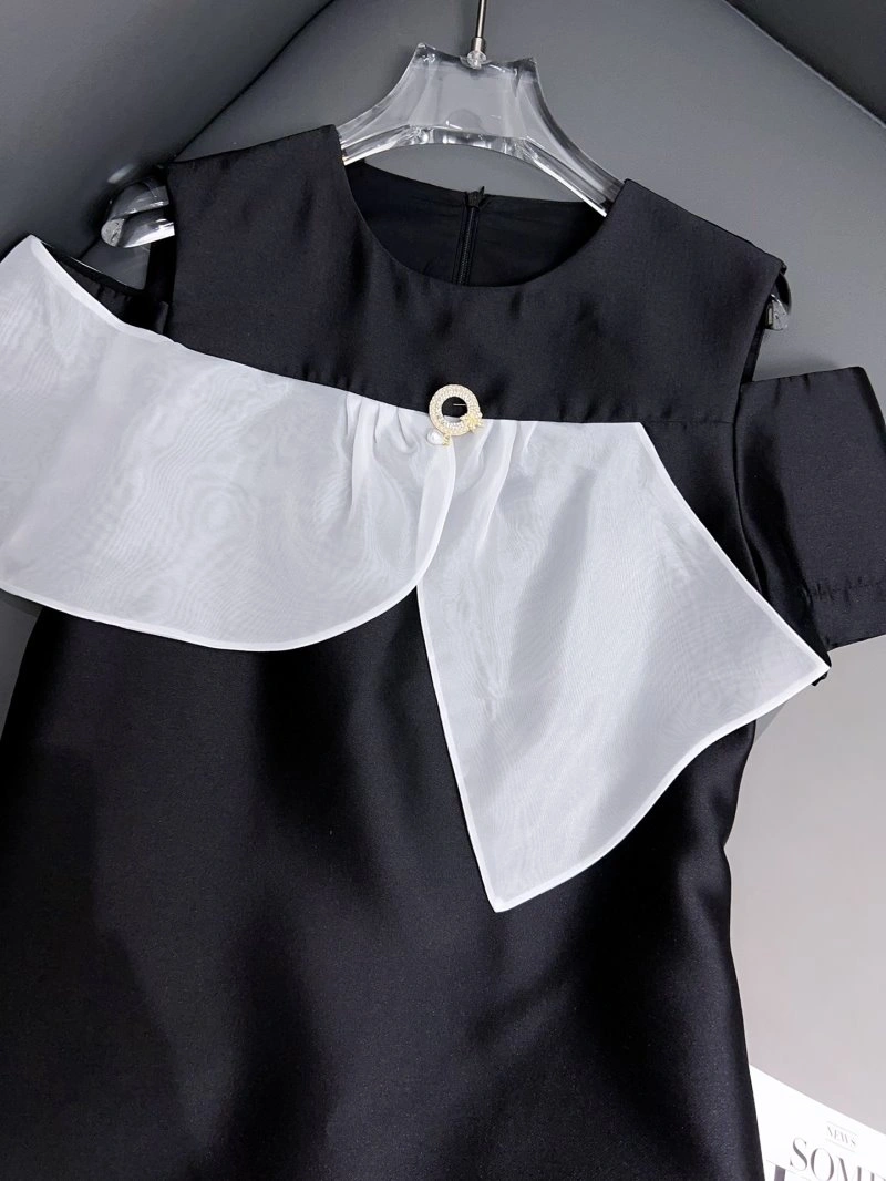 Attractive Unclassified Brand Dress 152744