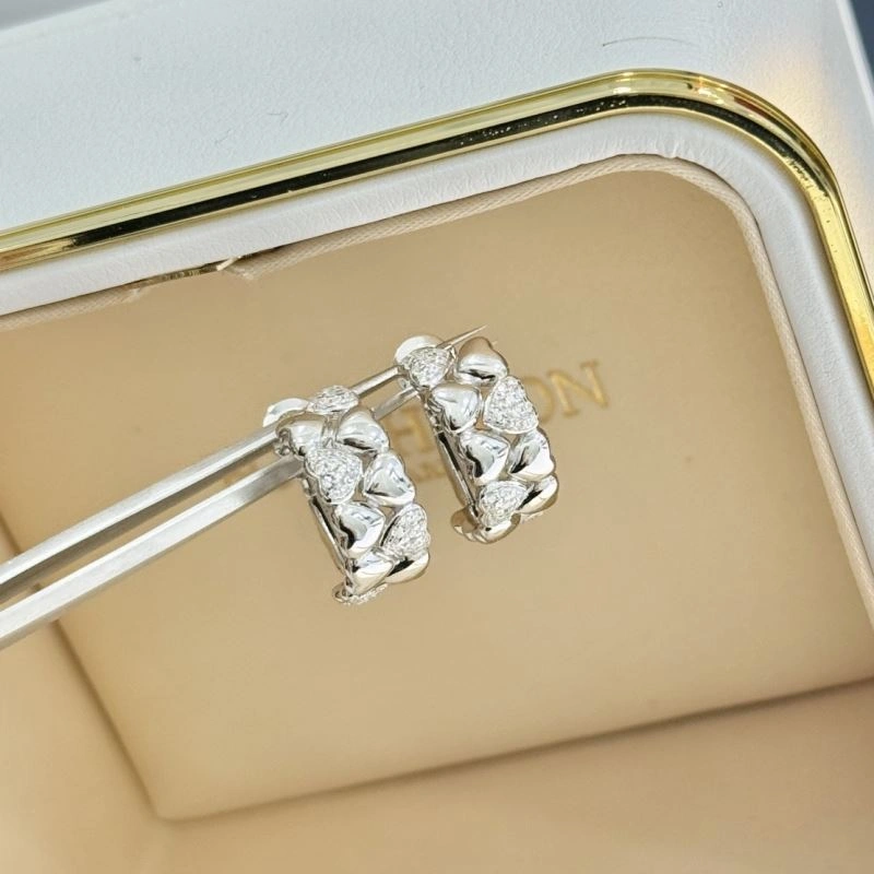 Unclassified Brand Earrings Flexible 213769