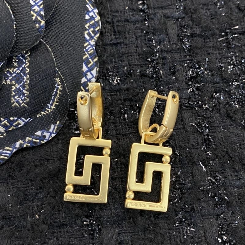 Bold Unclassified Brand Earrings 213766