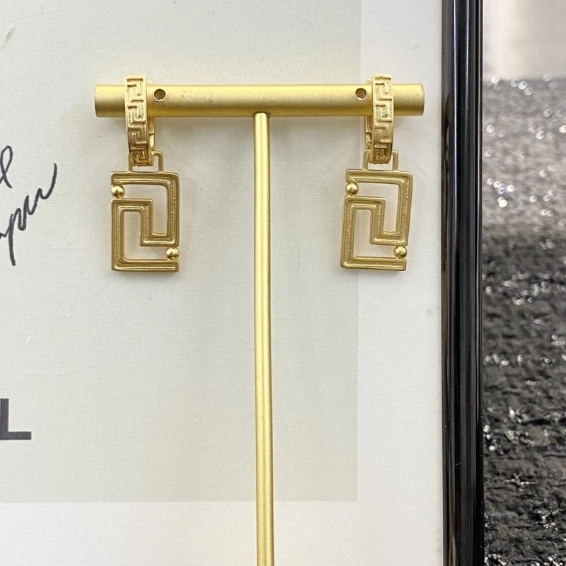 Bold Unclassified Brand Earrings 213766