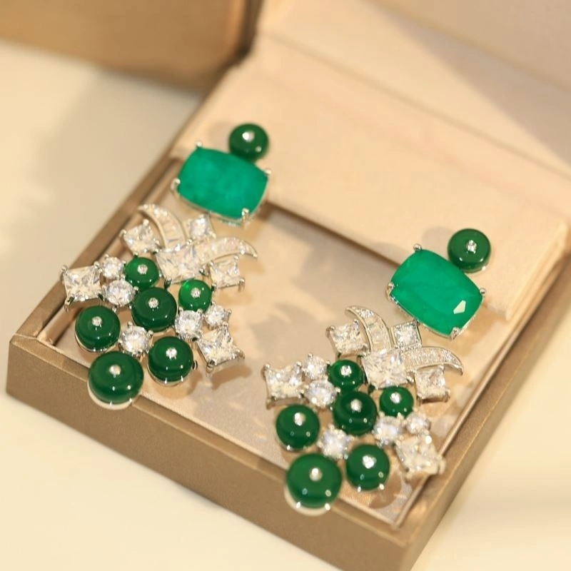 Compact Unclassified Brand Earrings 213760