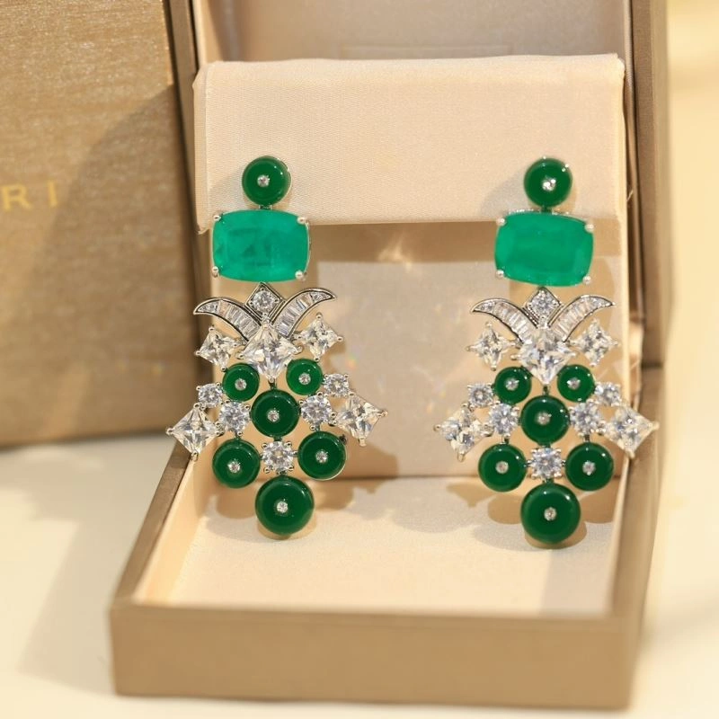 Compact Unclassified Brand Earrings 213760