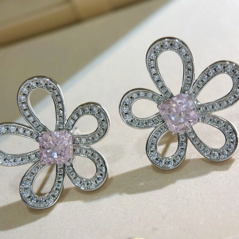 Unclassified Brand Earrings Modern 213360