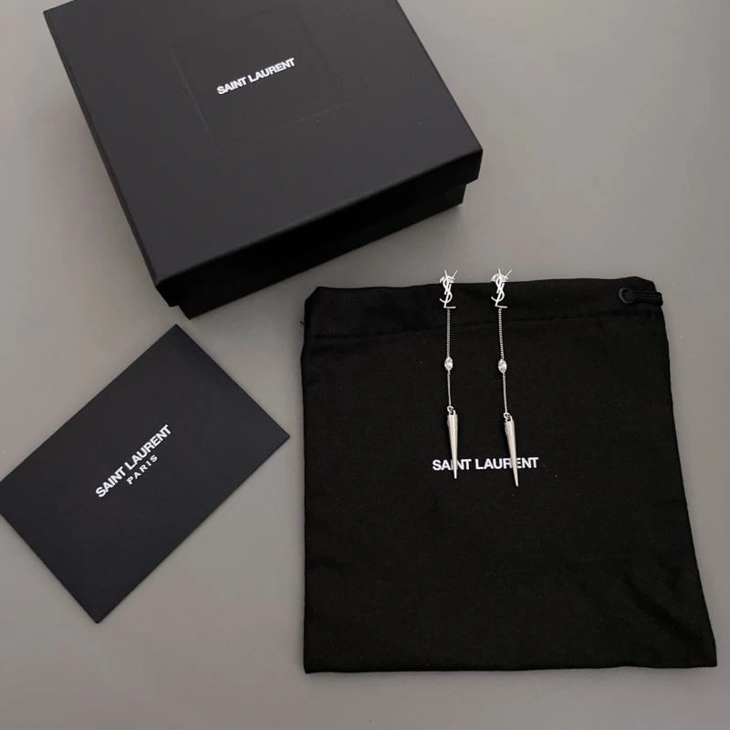 FashionForward Unclassified Brand Earrings 213346