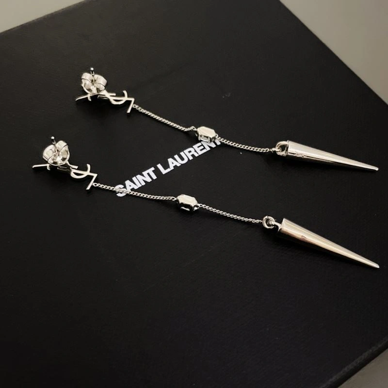 FashionForward Unclassified Brand Earrings 213346
