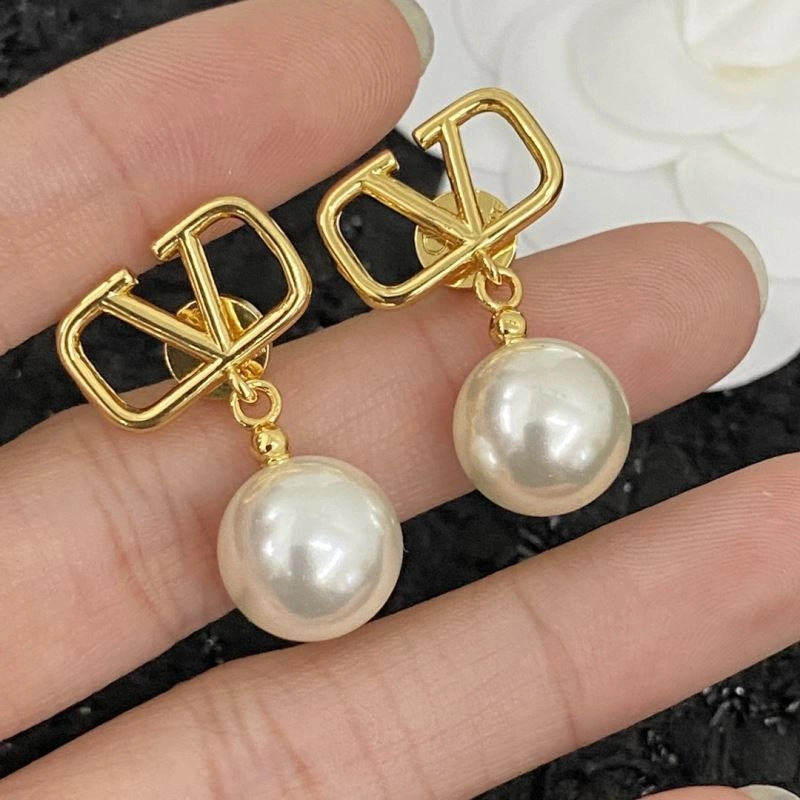 Unclassified Brand Earrings Attractive 213321