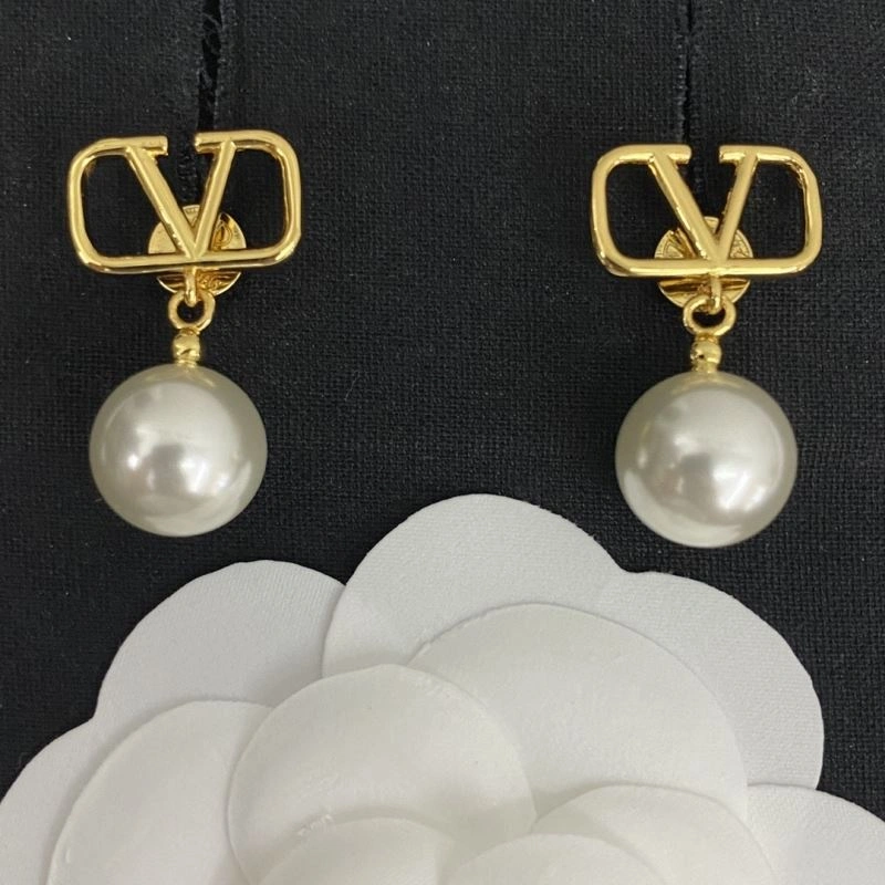 Unclassified Brand Earrings Attractive 213321