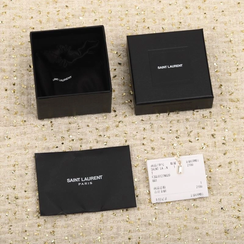 BestValue Unclassified Brand Earrings 213328