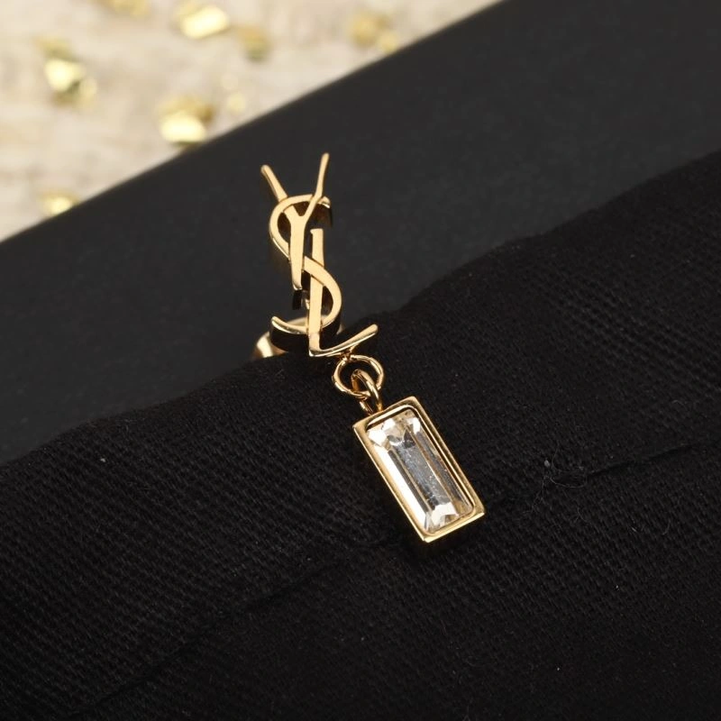 BestValue Unclassified Brand Earrings 213328