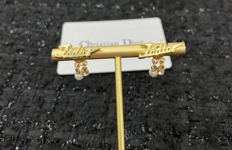 Unclassified Brand Earrings Attractive 213315