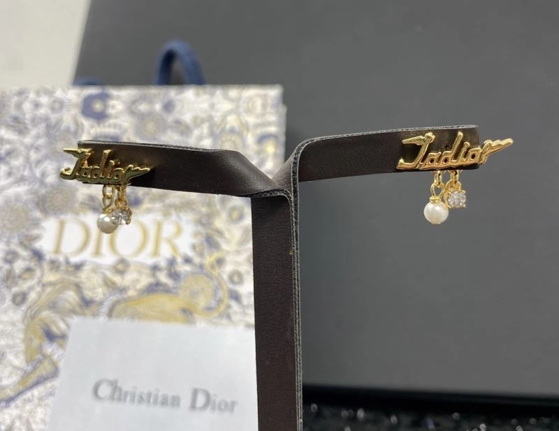 Unclassified Brand Earrings Attractive 213315