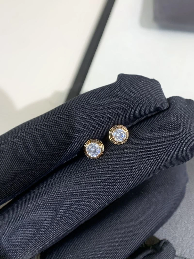 MoistureWicking Unclassified Brand Earrings 213317