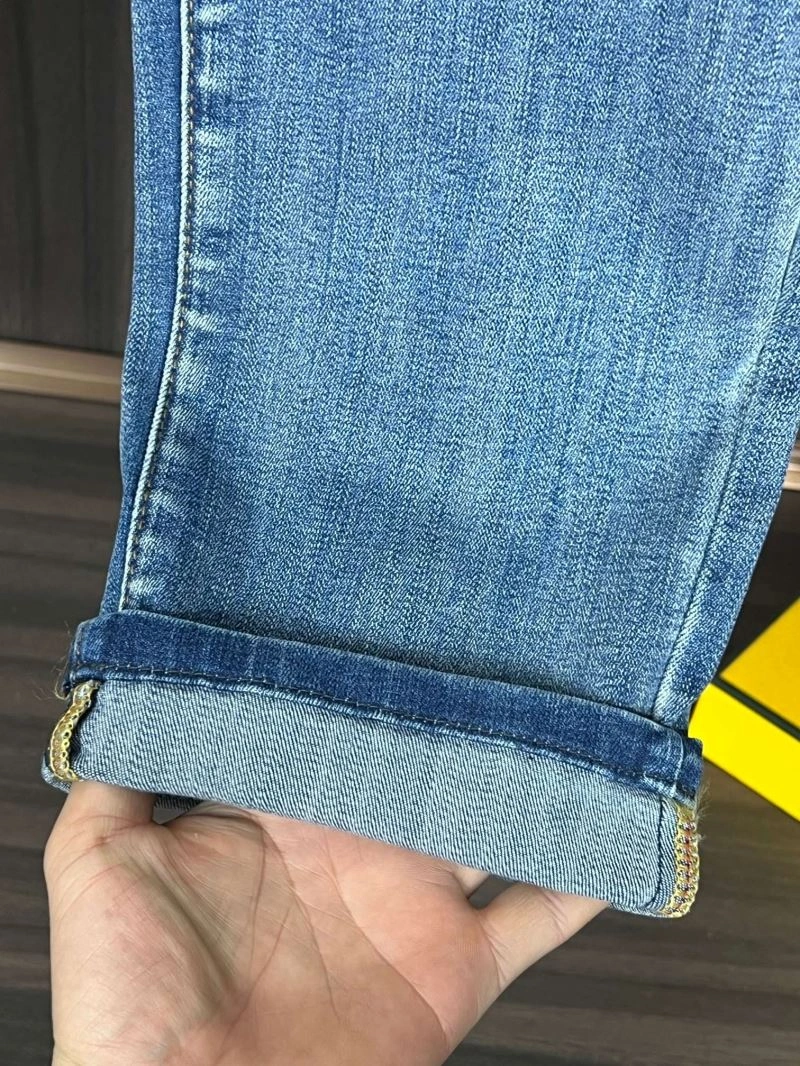 WrinkleFree Unclassified Brand Jeans 162398