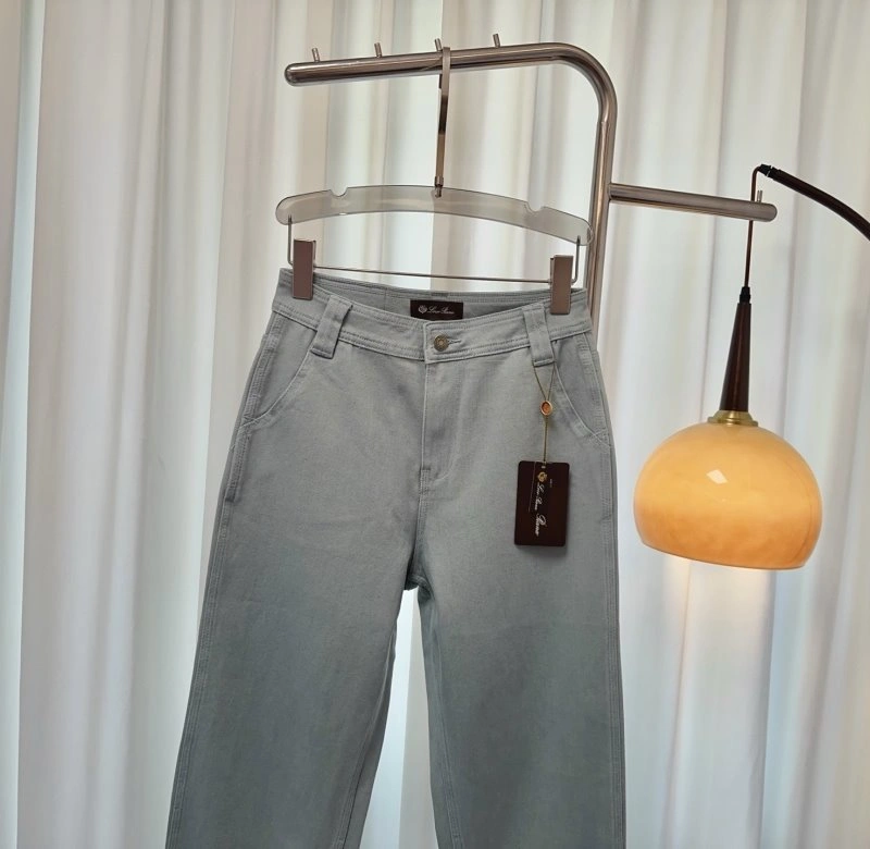 Breathable Unclassified Brand Jeans 150596