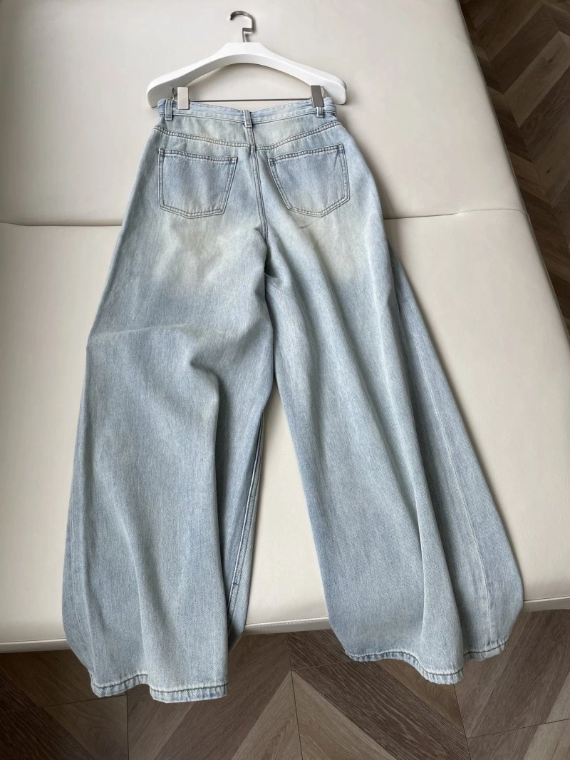 Snug Unclassified Brand Jeans 155608