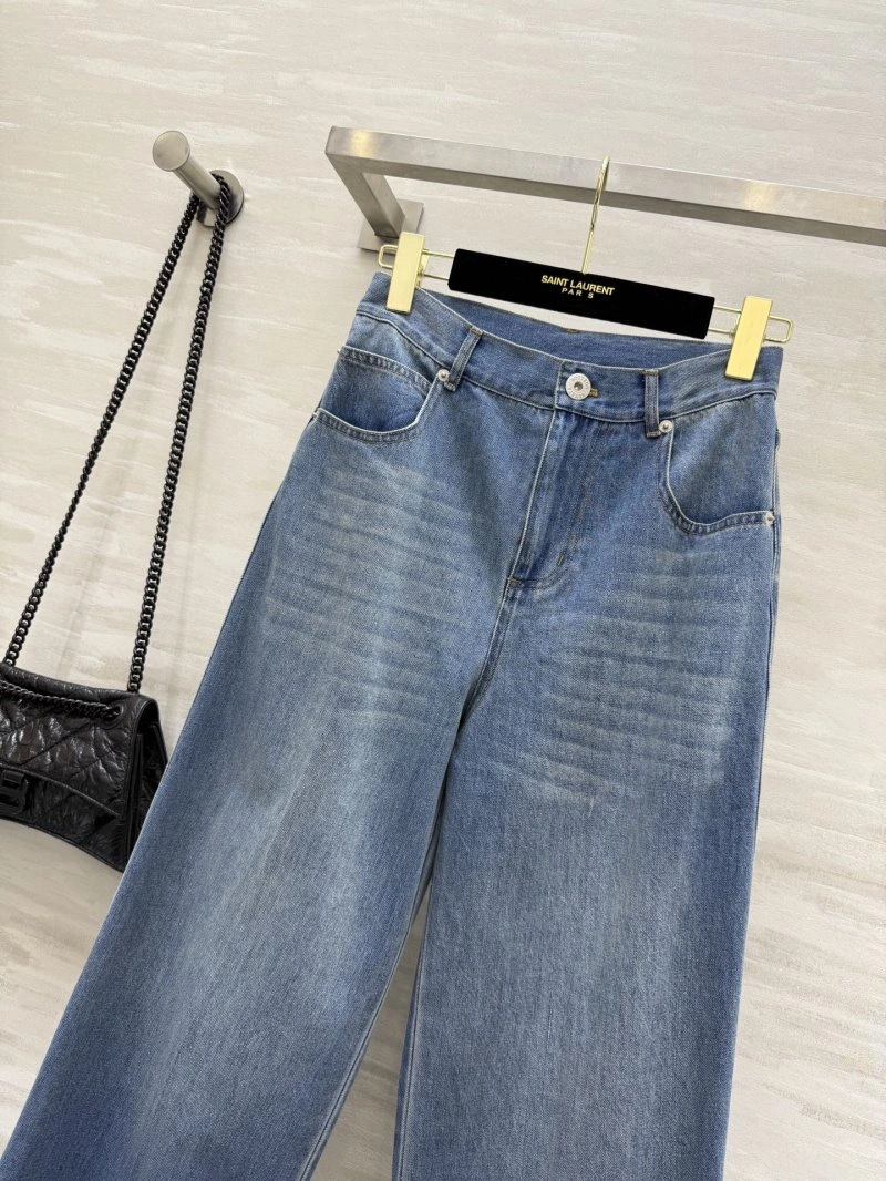Trendy Unclassified Brand Jeans 153829